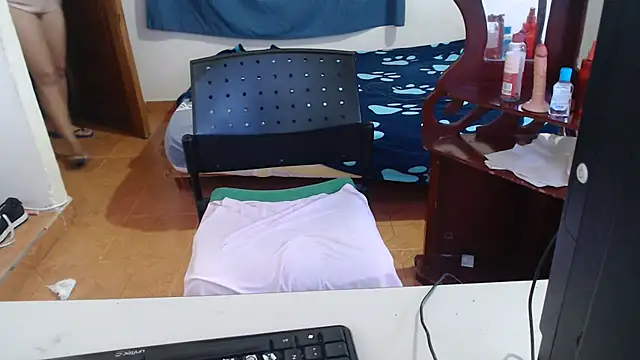 sexyhot20xxx's cam snapshot