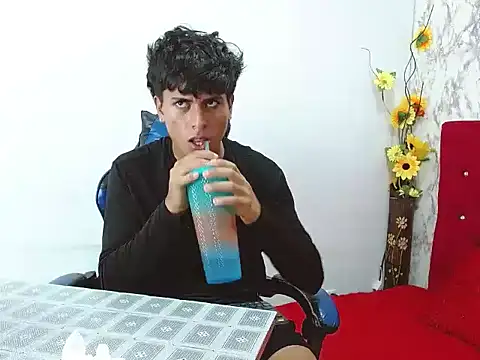 Valentino_Lane's cam snapshot