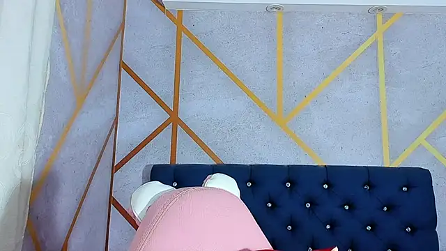 _vaiolet_owo's cam snapshot