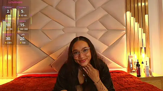 coraline_vera's cam snapshot