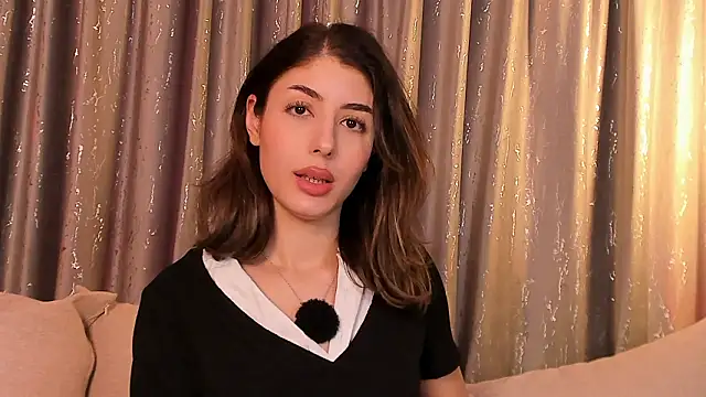 ShyCollegeBB's cam snapshot