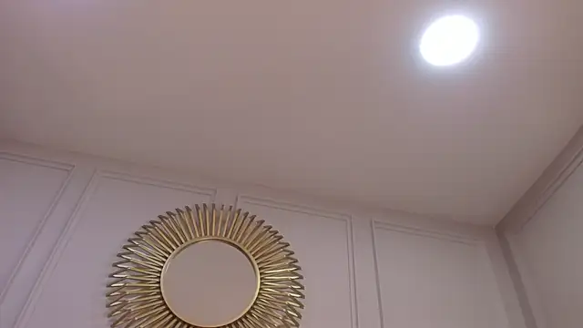 CharlotteBrownn_'s cam snapshot