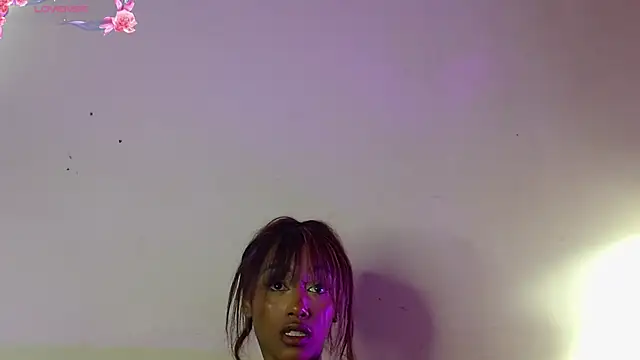 Dulce_Tara's cam snapshot