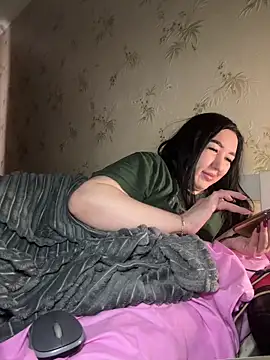 Naughtbaby_2025's cam snapshot