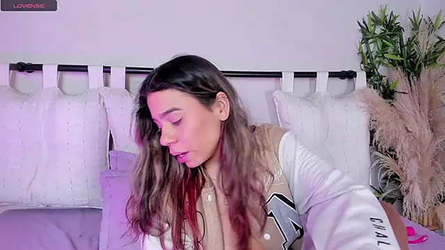 Rachell_criss's cam snapshot