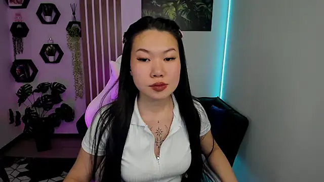 LunaPurrr live sex cam