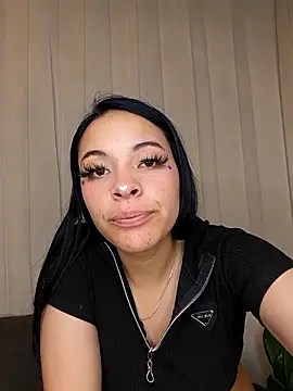 cristal__violetaa's cam snapshot