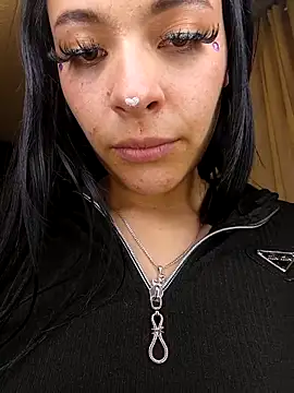 cristal__violetaa's cam snapshot