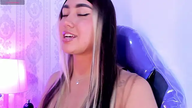 liaa_18's cam snapshot