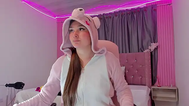 Dani_Gwyneth's cam snapshot