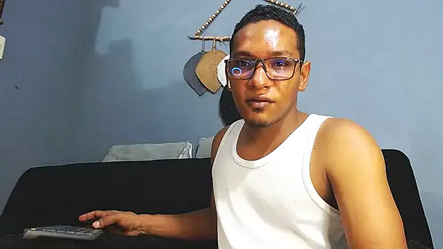 Grandeygruesa1 live sex cam