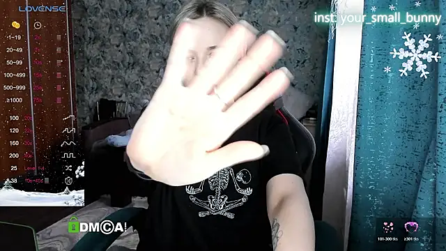 Your_small_bunny's cam snapshot