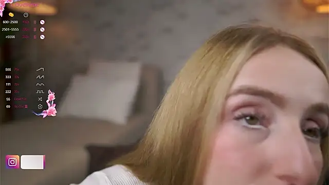 BabyyyLunaX's cam snapshot