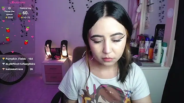 iris_sky's cam snapshot