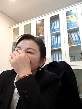 ialnuyoa_h's cam snapshot