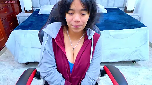 laureentt_'s cam snapshot