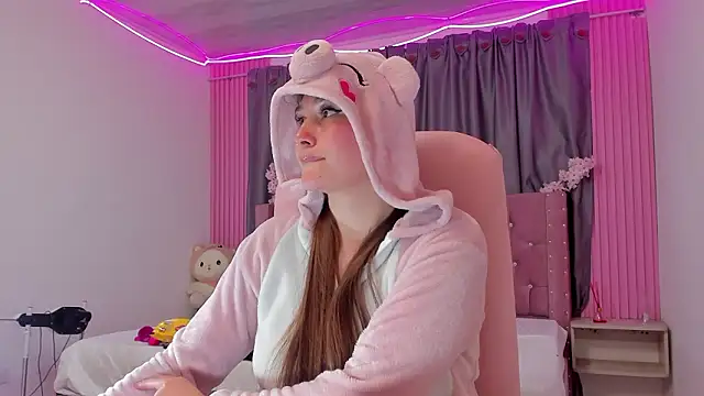 Dani_Gwyneth's cam snapshot