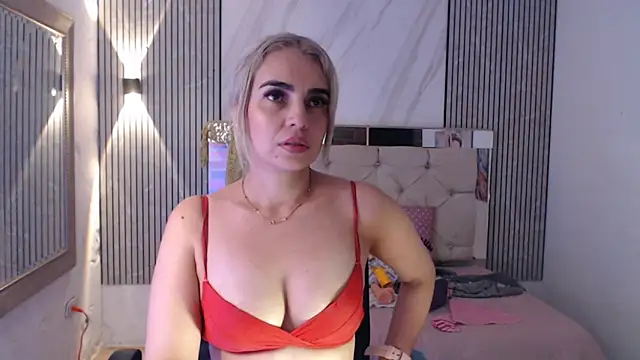 ashley__tylor's cam snapshot