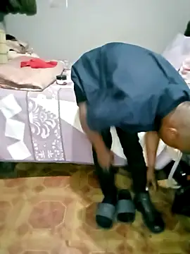 BigGamecharger live sex cam