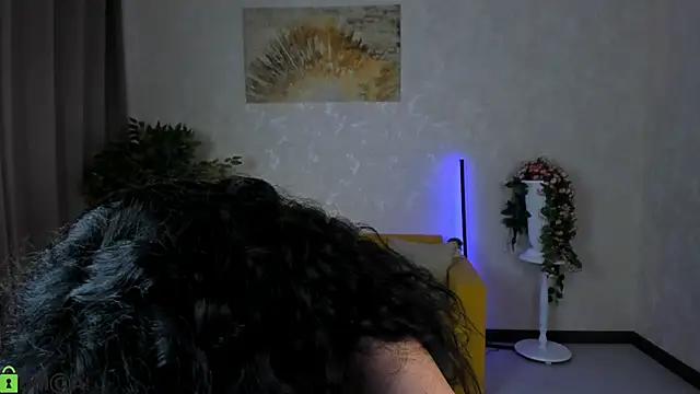 FlirtyAura's cam snapshot