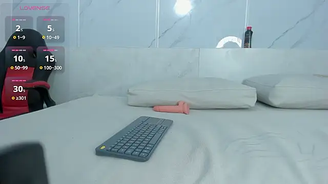 valerith_hale's cam snapshot