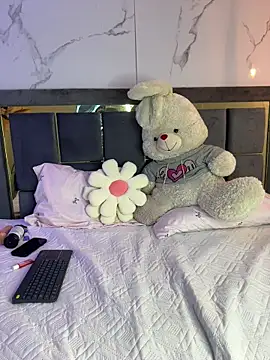 Doll_Luna_'s cam snapshot