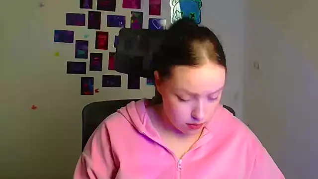 Kira_raa's cam snapshot