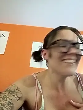 sunnytrix's cam snapshot