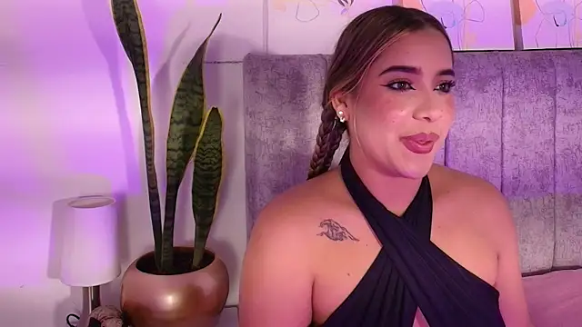 Lucy_Carson_'s cam snapshot