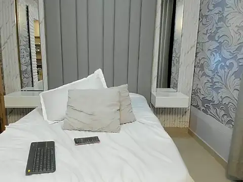 miley_sexxx's cam snapshot