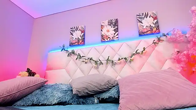 Rox_xane_'s cam snapshot