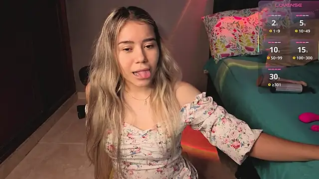 Aiilyn_Ds's cam snapshot