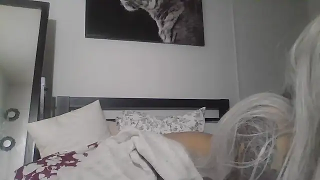 cryptokimgirl's cam snapshot