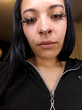 cristal__violetaa's cam snapshot