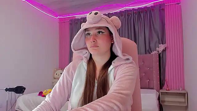 Dani_Gwyneth's cam snapshot