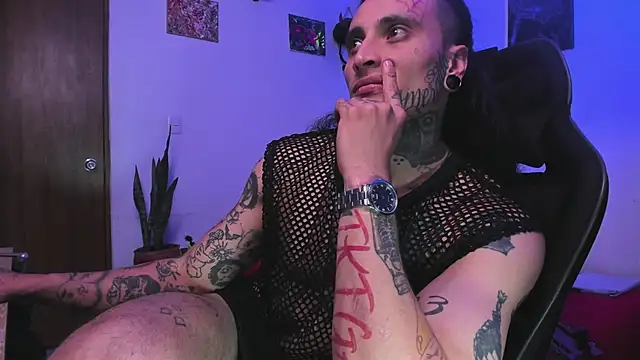Ryuk_it live sex cam