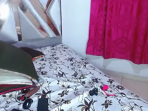 PamelaTasttyy live sex cam