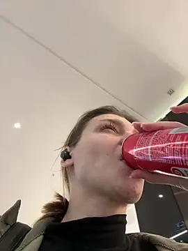 ValenciaShock live sex cam