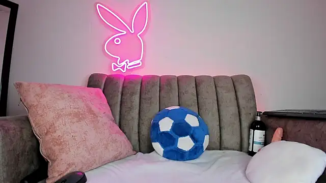 Jane__austen's cam snapshot