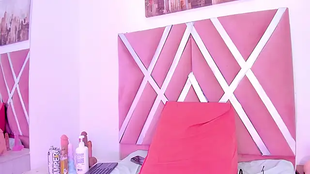 cataleyabianchi's cam snapshot