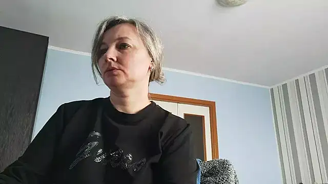 EdithManning's cam snapshot