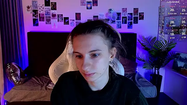 kaleriyaa_ live sex cam