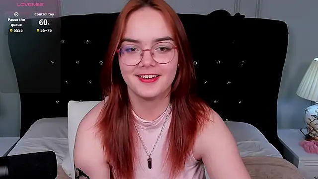 Lily__Evans live sex cam