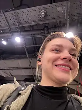 ValenciaShock live sex cam