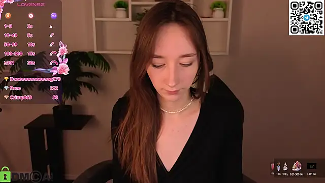 Miche1le_Allenne's cam snapshot