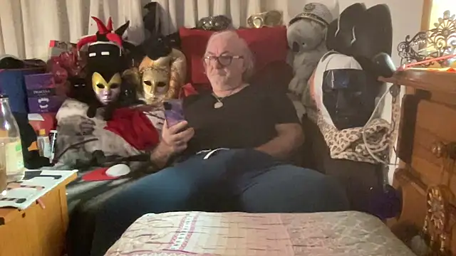 EroticVenetian live sex cam