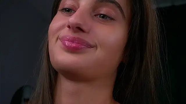 PiquingOgalala live sex cam