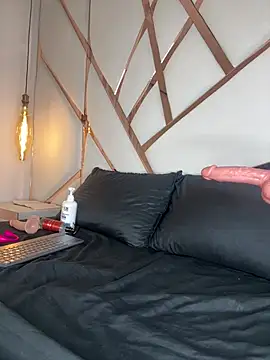 Celeste_Valencia_ live sex cam