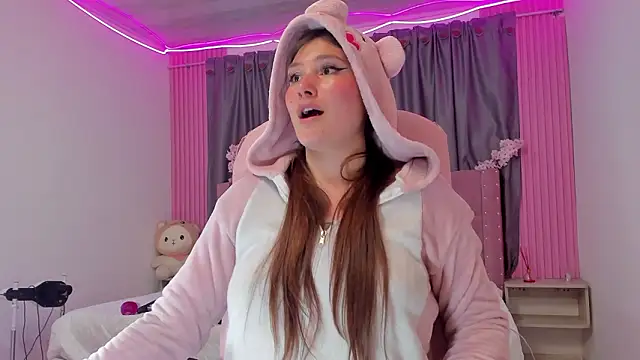 Dani_Gwyneth's cam snapshot