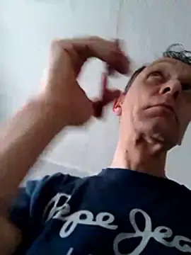 lovemachineeee's cam snapshot